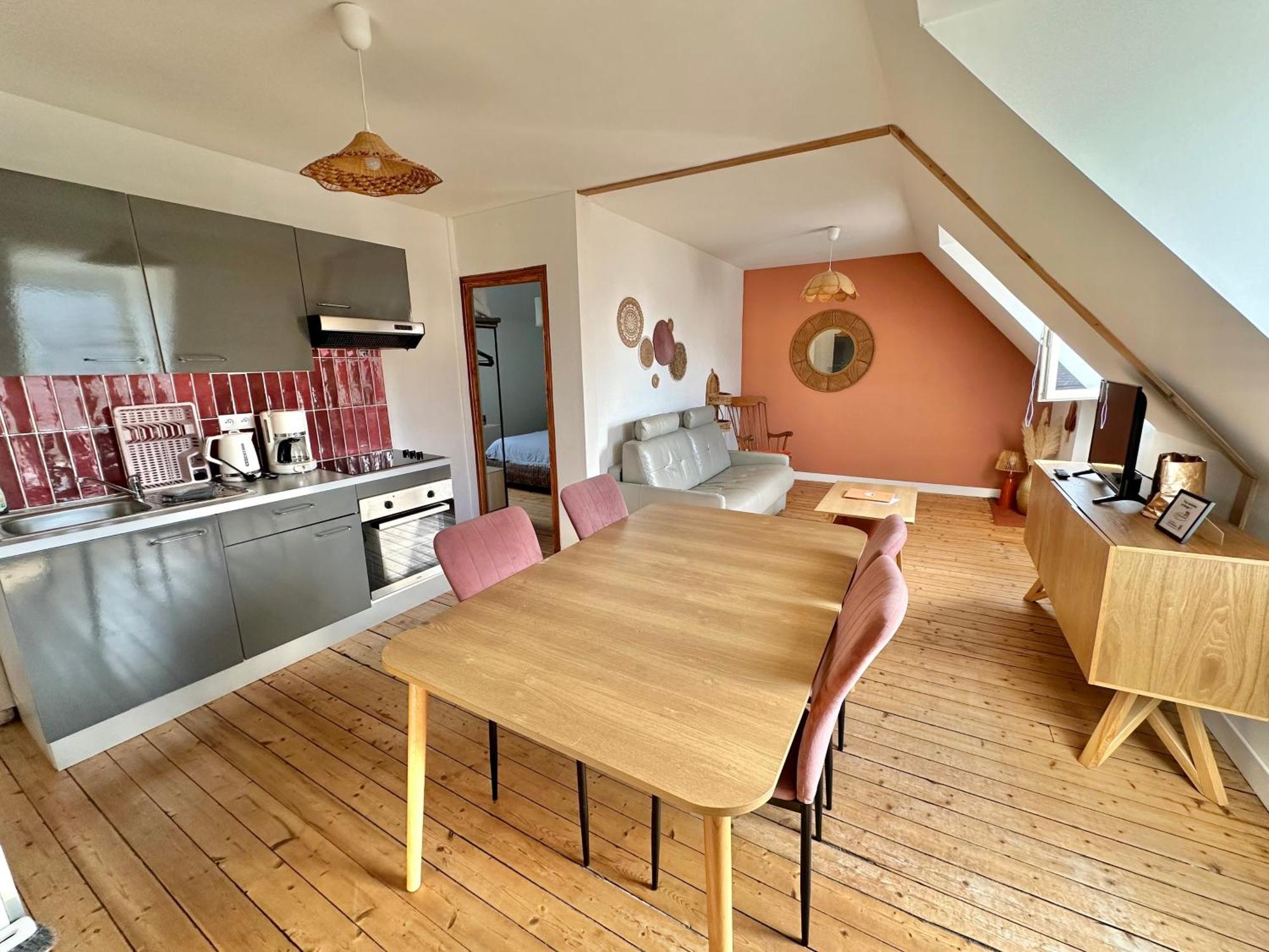 Appartement T2 Chaleureux - Wifi - Et Commerces A Pieds *